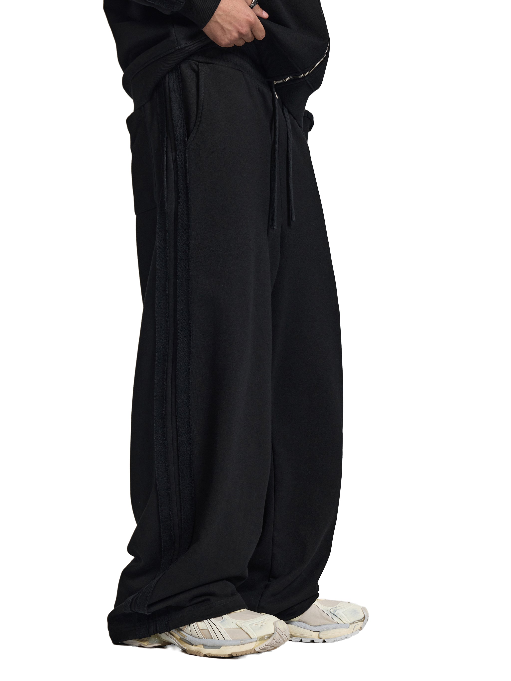 Mira Contrast Tape Straight-Leg Sweatpants